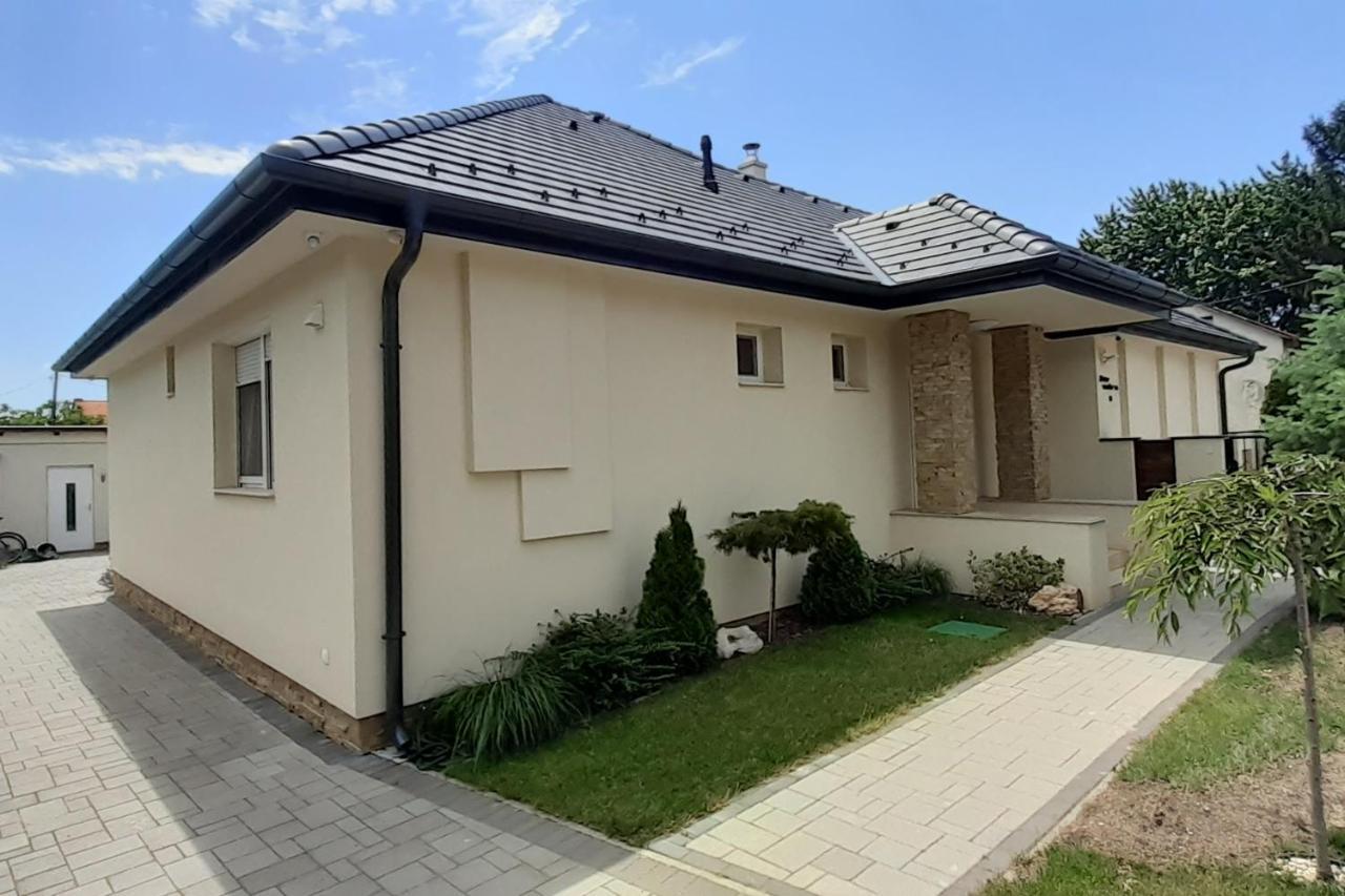 Kendosz Apartman Gyenesdiás Kültér fotó
