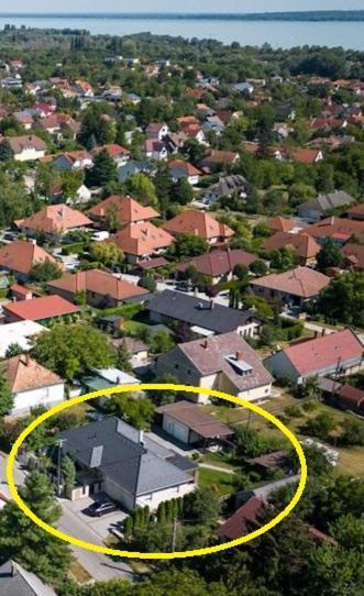 Kendosz Apartman Gyenesdiás Kültér fotó